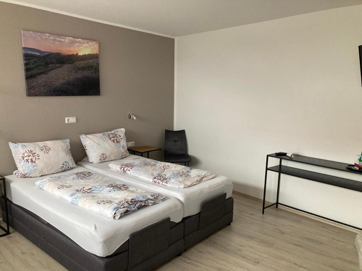 Boardinghouse Alte Bank Hotel Wollstein Ngoại thất bức ảnh